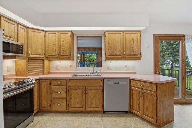 1008 W Cedar Street, Chippewa Falls, WI 54729