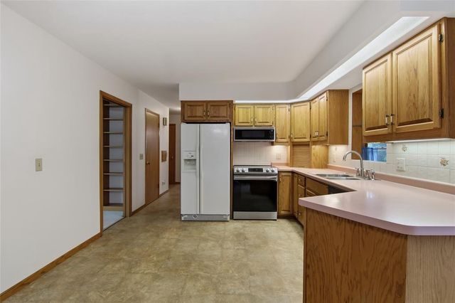 1008 W Cedar Street, Chippewa Falls, WI 54729