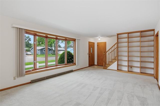 1008 W Cedar Street, Chippewa Falls, WI 54729