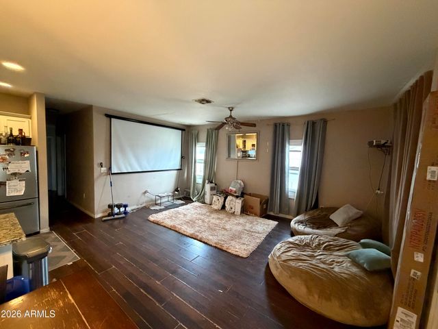 921 S 3RD Avenue, Phoenix, AZ 85003