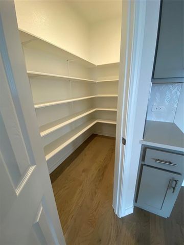 4802 Star Jasmine DR 115, Austin, TX 78723