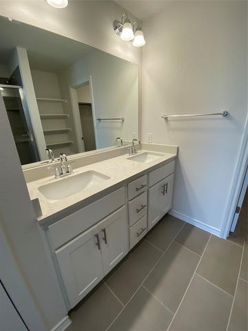 4802 Star Jasmine DR 115, Austin, TX 78723