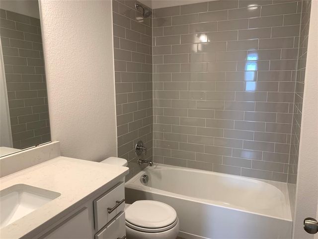 4802 Star Jasmine DR 115, Austin, TX 78723