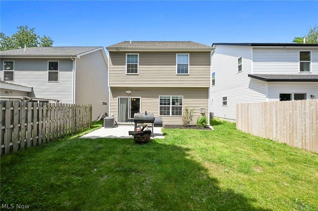 1121 Windermere Drive, Willoughby, OH 44094