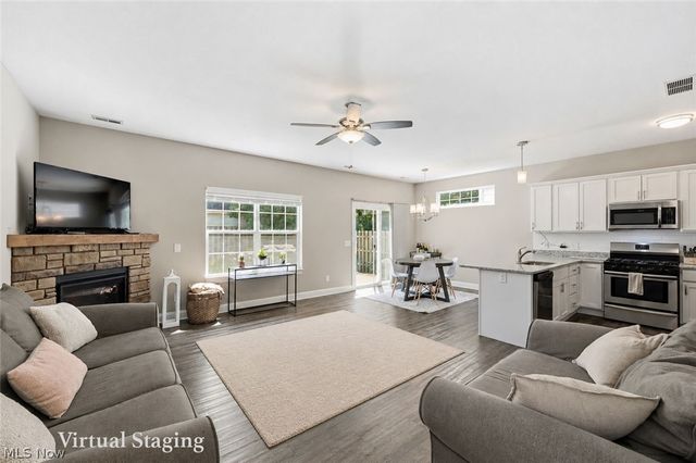 1121 Windermere Drive, Willoughby, OH 44094