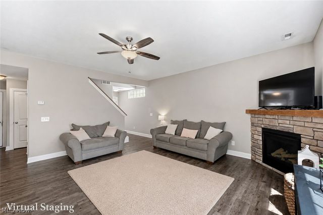 1121 Windermere Drive, Willoughby, OH 44094
