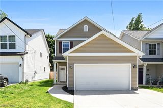1121 Windermere Drive, Willoughby, OH 44094