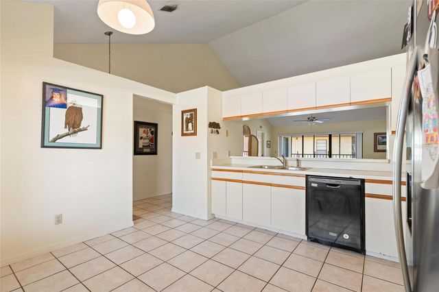 1801 E LAKE ROAD 4E, Palm Harbor, FL 34685