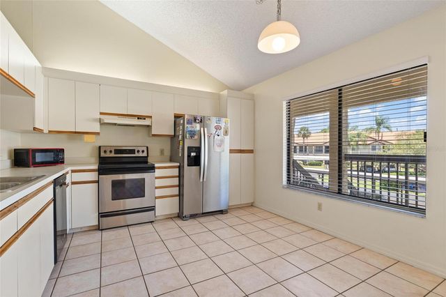 1801 E LAKE ROAD 4E, Palm Harbor, FL 34685