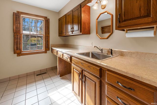 425 Schuetter Road, Jasper, IN 47546