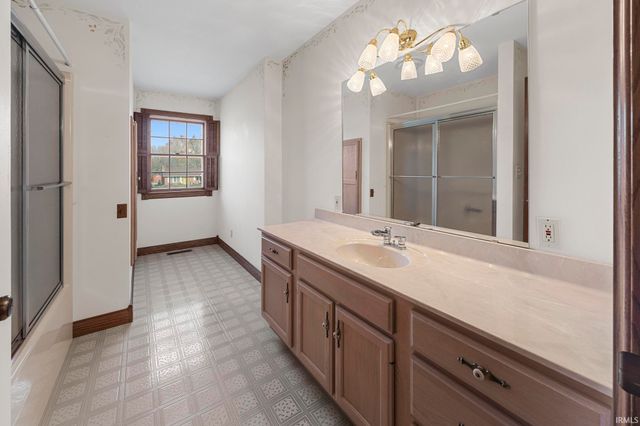 425 Schuetter Road, Jasper, IN 47546