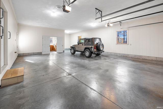 425 Schuetter Road, Jasper, IN 47546