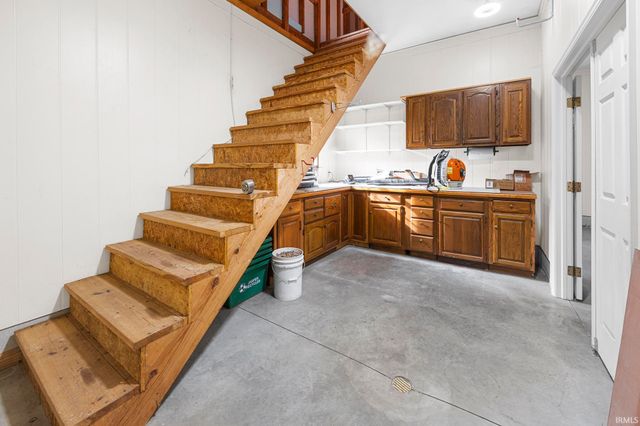 425 Schuetter Road, Jasper, IN 47546