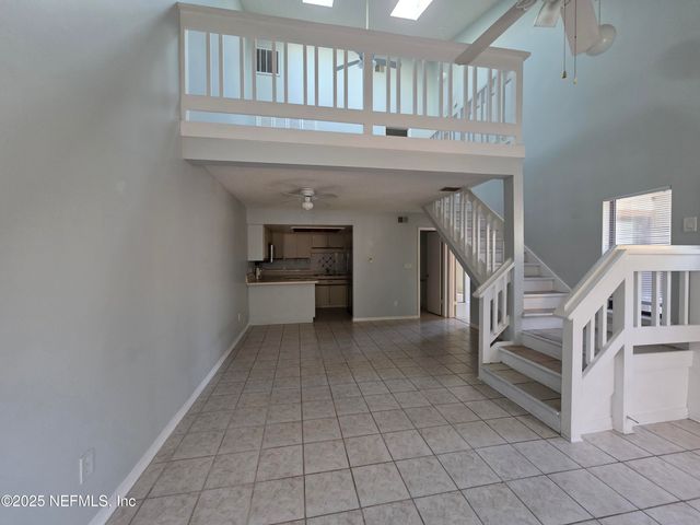 1301 W DEFENDER Court W 1301, Jacksonville, FL 32233