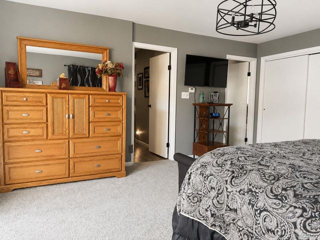 4108 Allen Court, Bay City, MI 48706