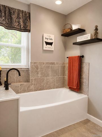 4108 Allen Court, Bay City, MI 48706