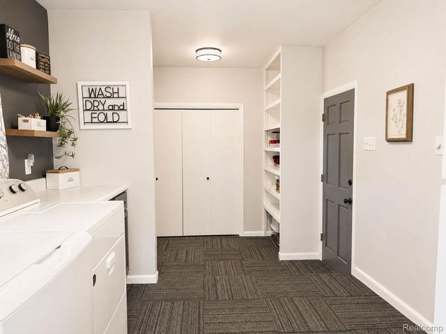 4108 Allen Court, Bay City, MI 48706