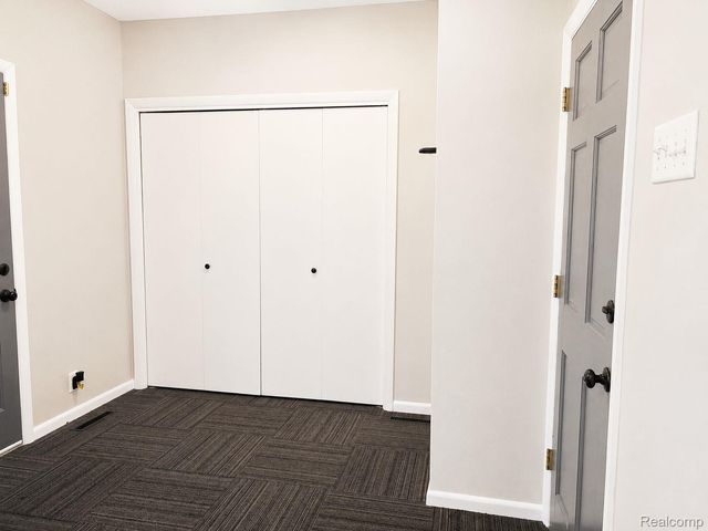4108 Allen Court, Bay City, MI 48706