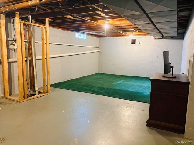 4108 Allen Court, Bay City, MI 48706