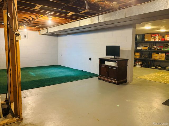 4108 Allen Court, Bay City, MI 48706