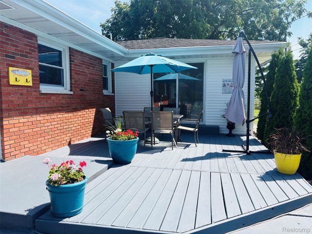 4108 Allen Court, Bay City, MI 48706