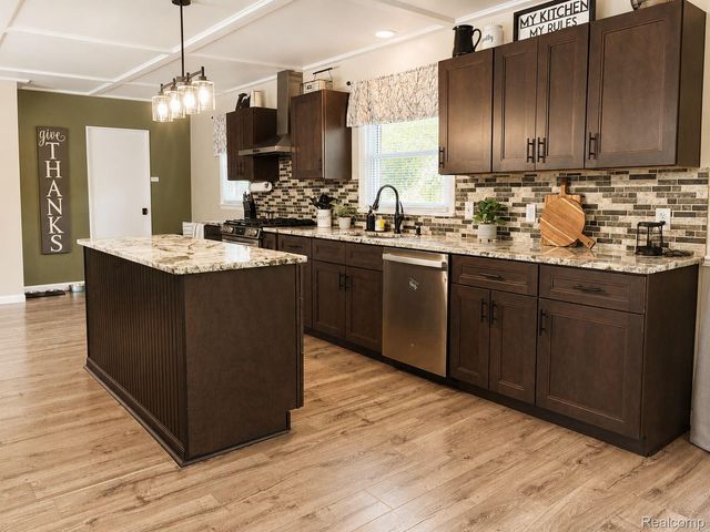 4108 Allen Court, Bay City, MI 48706