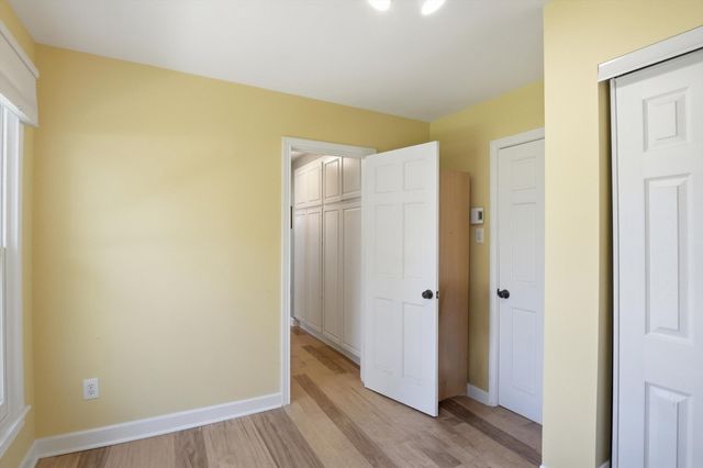 16195 Madoline Street, Beverly Hills Vllg, MI 48025