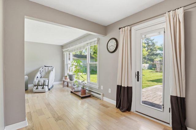 16195 Madoline Street, Beverly Hills Vllg, MI 48025