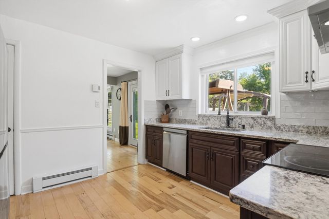 16195 Madoline Street, Beverly Hills Vllg, MI 48025