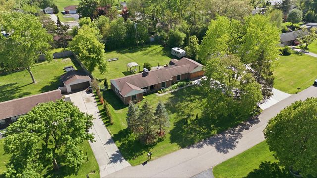 16195 Madoline Street, Beverly Hills Vllg, MI 48025