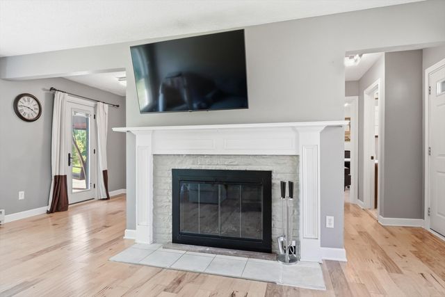 16195 Madoline Street, Beverly Hills Vllg, MI 48025