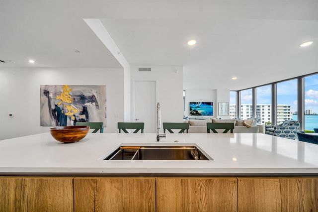 220 Lake Shore Drive 502, Lake Park, FL 33403