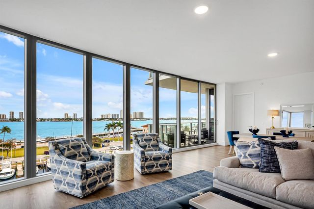 220 Lake Shore Drive 502, Lake Park, FL 33403