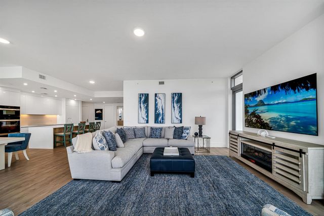 220 Lake Shore Drive 502, Lake Park, FL 33403