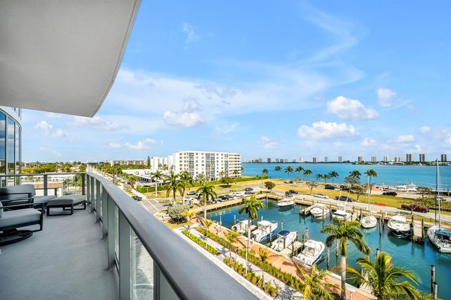 220 Lake Shore Drive 502, Lake Park, FL 33403