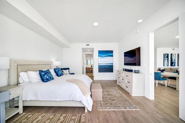 220 Lake Shore Drive 502, Lake Park, FL 33403