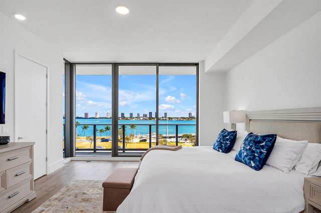220 Lake Shore Drive 502, Lake Park, FL 33403
