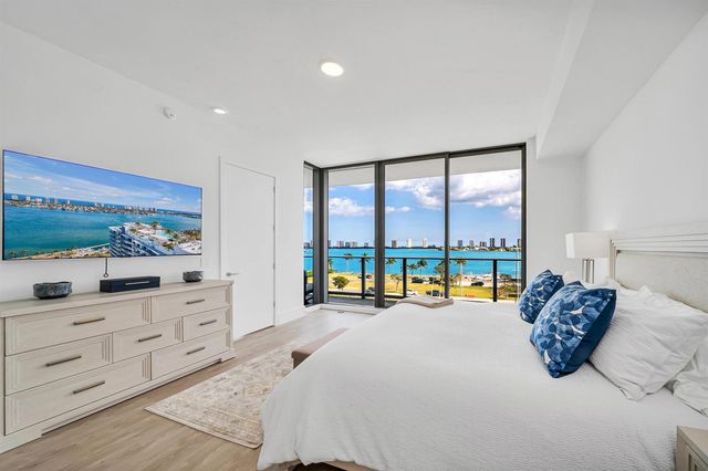 220 Lake Shore Drive 502, Lake Park, FL 33403