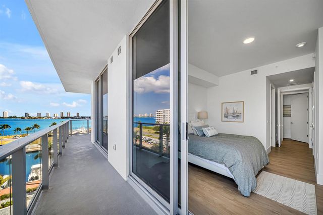220 Lake Shore Drive 502, Lake Park, FL 33403