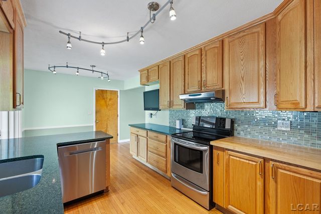 331 Anthony Court, Adrian, MI 49221
