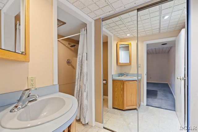 331 Anthony Court, Adrian, MI 49221