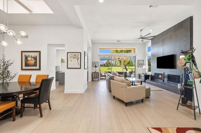 745 Box Canyon Trail, Palm Desert, CA 92211