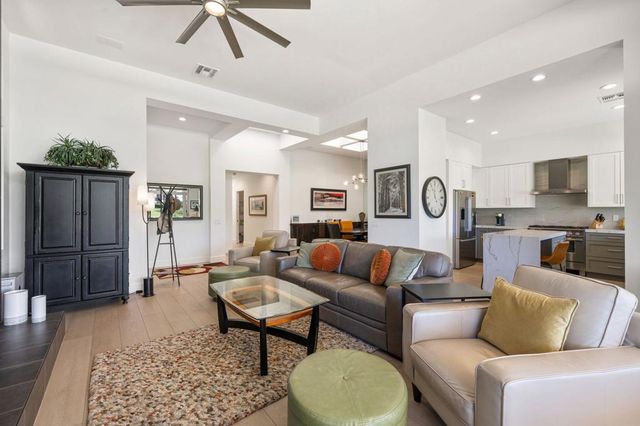 745 Box Canyon Trail, Palm Desert, CA 92211