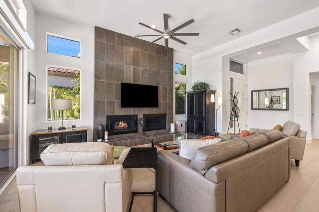 745 Box Canyon Trail, Palm Desert, CA 92211