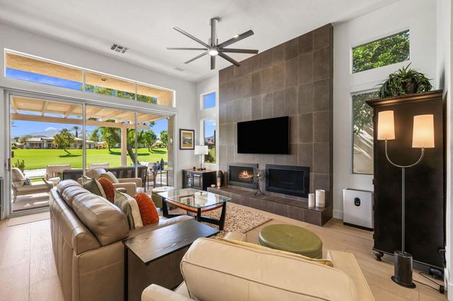 745 Box Canyon Trail, Palm Desert, CA 92211