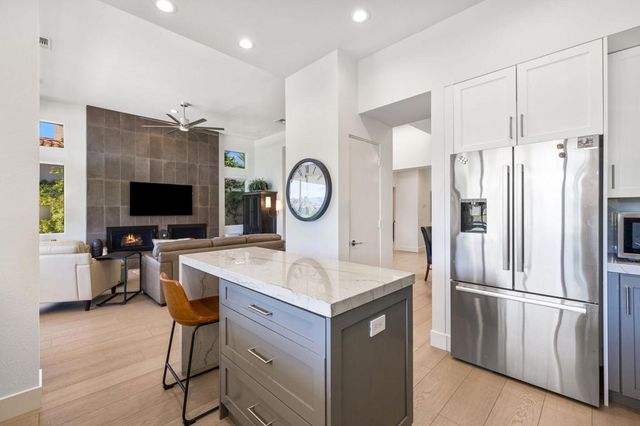 745 Box Canyon Trail, Palm Desert, CA 92211