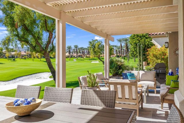 745 Box Canyon Trail, Palm Desert, CA 92211