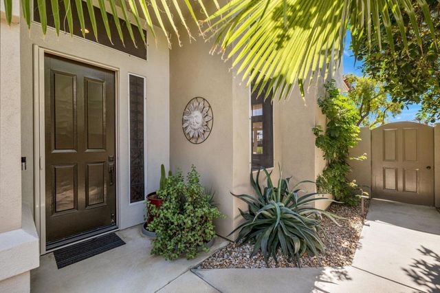 745 Box Canyon Trail, Palm Desert, CA 92211