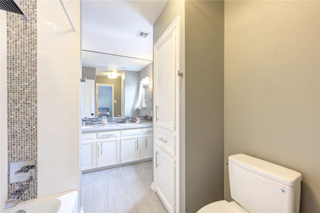 15739 Fleetwood Oaks Drive, Houston, TX 77079