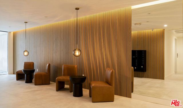 3651 Regal Place 402, Los Angeles, CA 90068